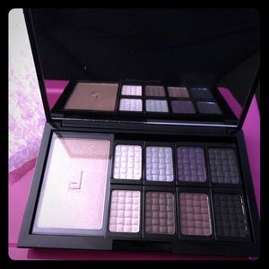 Doucce cosmetic LLC Freemason eyeshadow pro